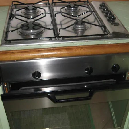아파트 Typisches Mit Holzbefeuertem Kamin By Interhome 카스텔레로