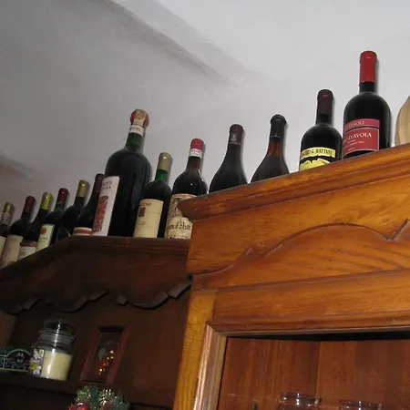 Lejlighed Typisches Mit Holzbefeuertem Kamin By Interhome *