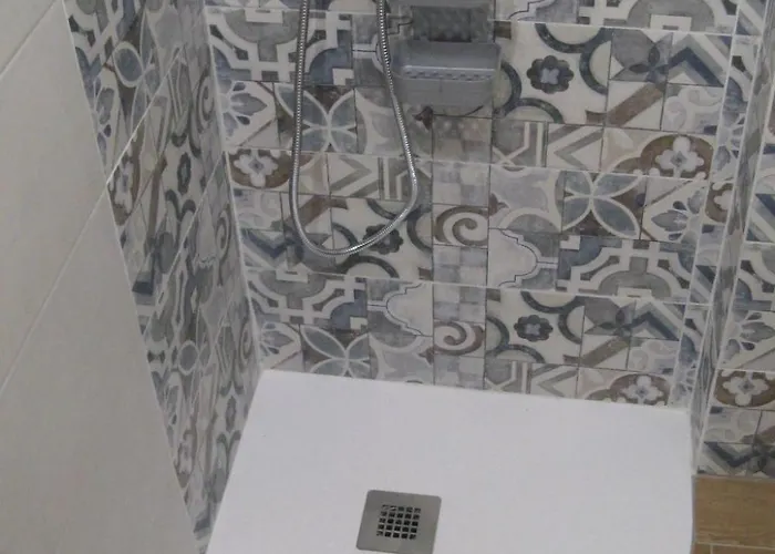 아파트 Typisches Mit Holzbefeuertem Kamin By Interhome *